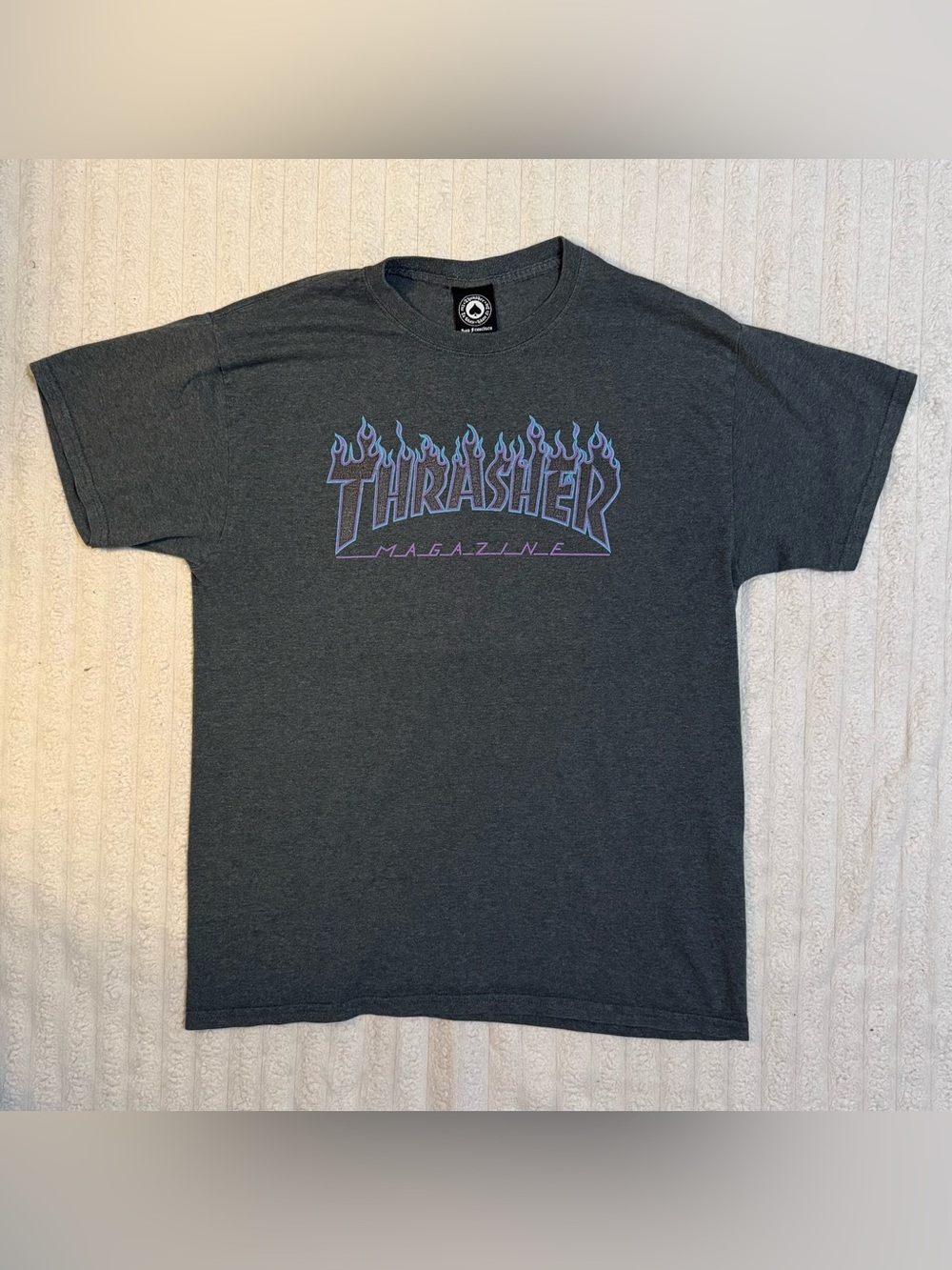 Thrasher Magazine Flame Logo Graphic T-Shirt Grey Purple Blue Skate Streetwear L